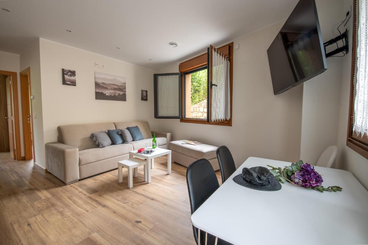 Apartamentos Spa Las Caldas Y Spa El Balneario オビエド エクステリア 写真
